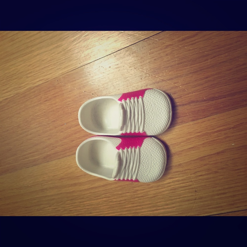 18inch dolls tennis shoes